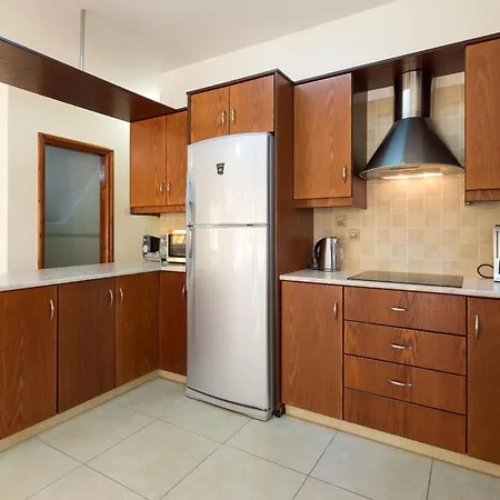 Tsikkos Pende Villa