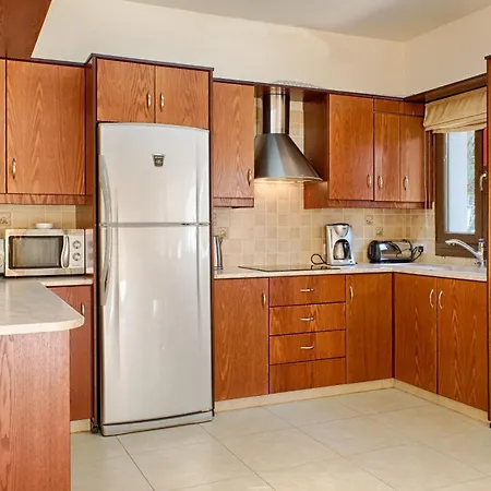 Villa Tsikkos Pende *