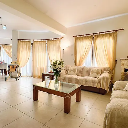 Tsikkos Pende Villa