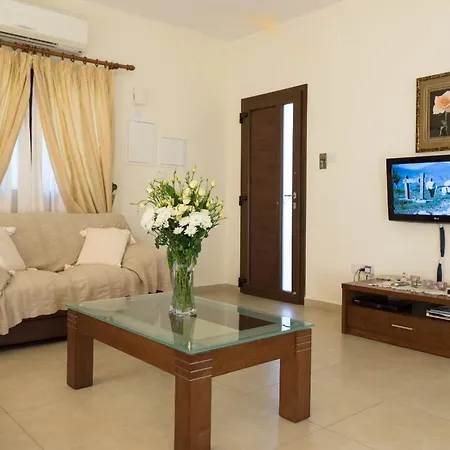 Villa Tsikkos Pende *