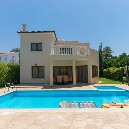 Tsikkos Pende Villa Argaka