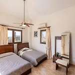 Villa Tsikkos Pende *