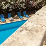 Tsikkos Pende Villa Argaka