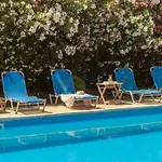 Tsikkos Pende Villa