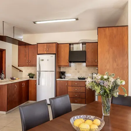 Villa Tsikkos Pende Argaka