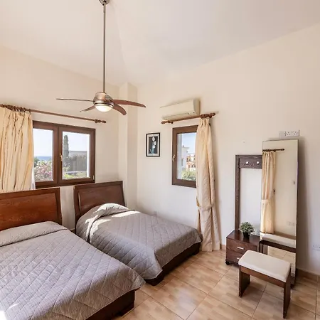 Villa Tsikkos Pende *